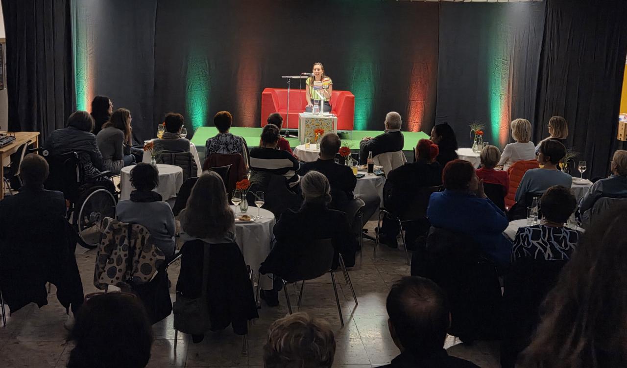 Foto Lesung Ulrike Haidacher 