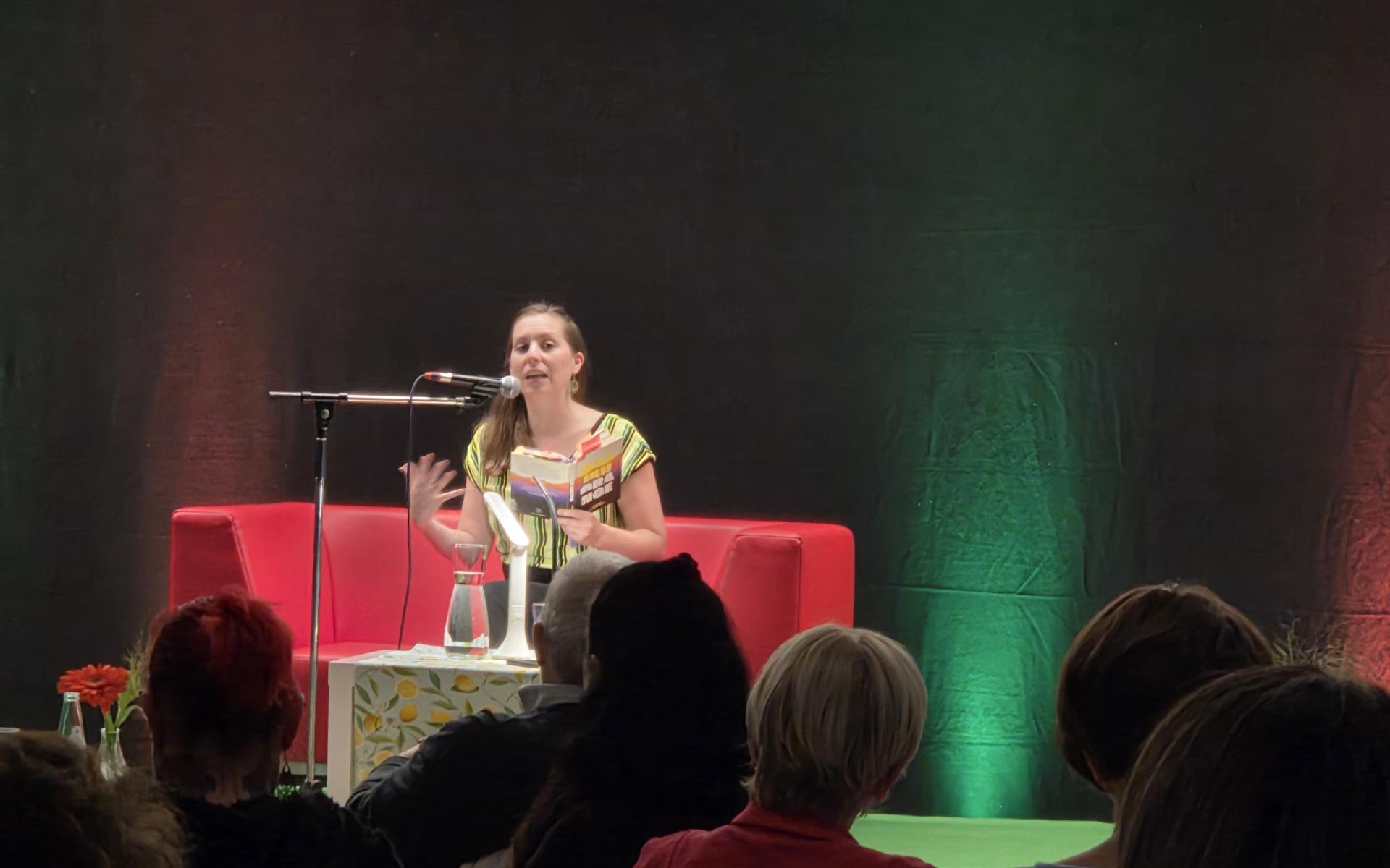 Foto Lesung Ulrike Haidacher